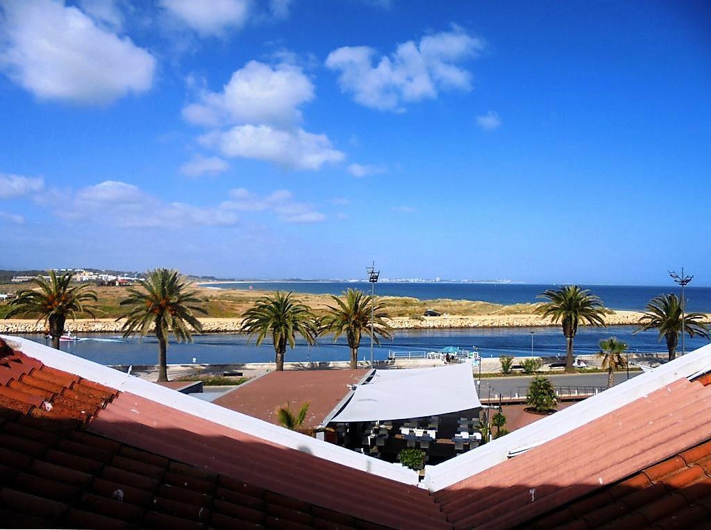 Ema'S Beach And Nightlife House Apartment Lagos Exterior photo